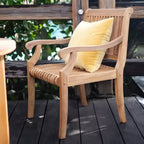Chaise de salle à manger d'extérieur Sonoma Lane Rockport en bois de teck beige - Résistante aux intempéries avec coussin en mousse