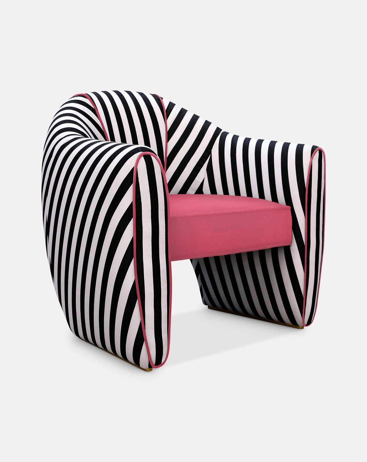 Fauteuil sculptural en satin et velours rayé