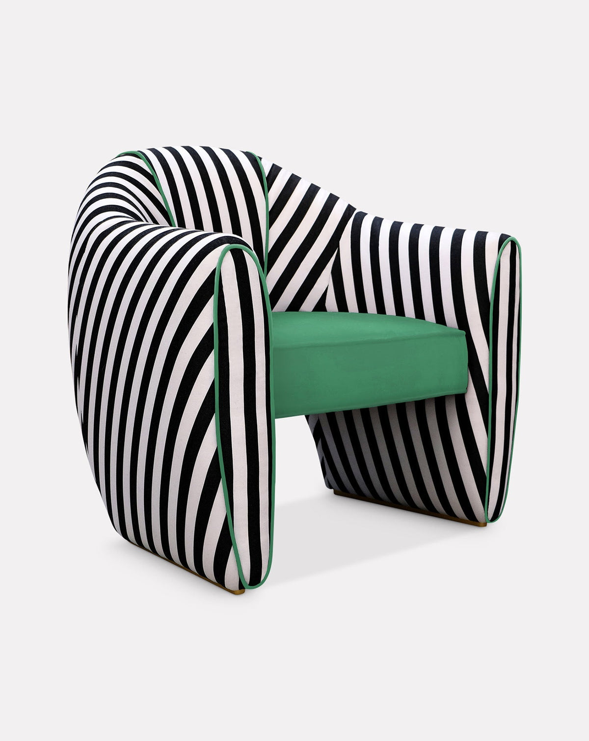 Fauteuil sculptural en satin et velours rayé