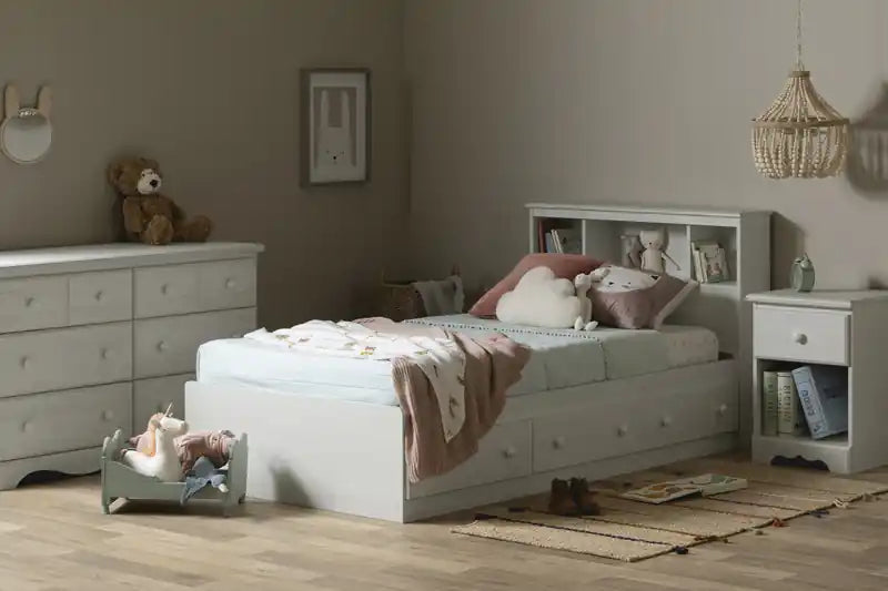 Table de chevet traditionnelle blanche pour enfant – Unique