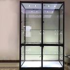 Vitrine rectangulaire contemporaine en verre noir
